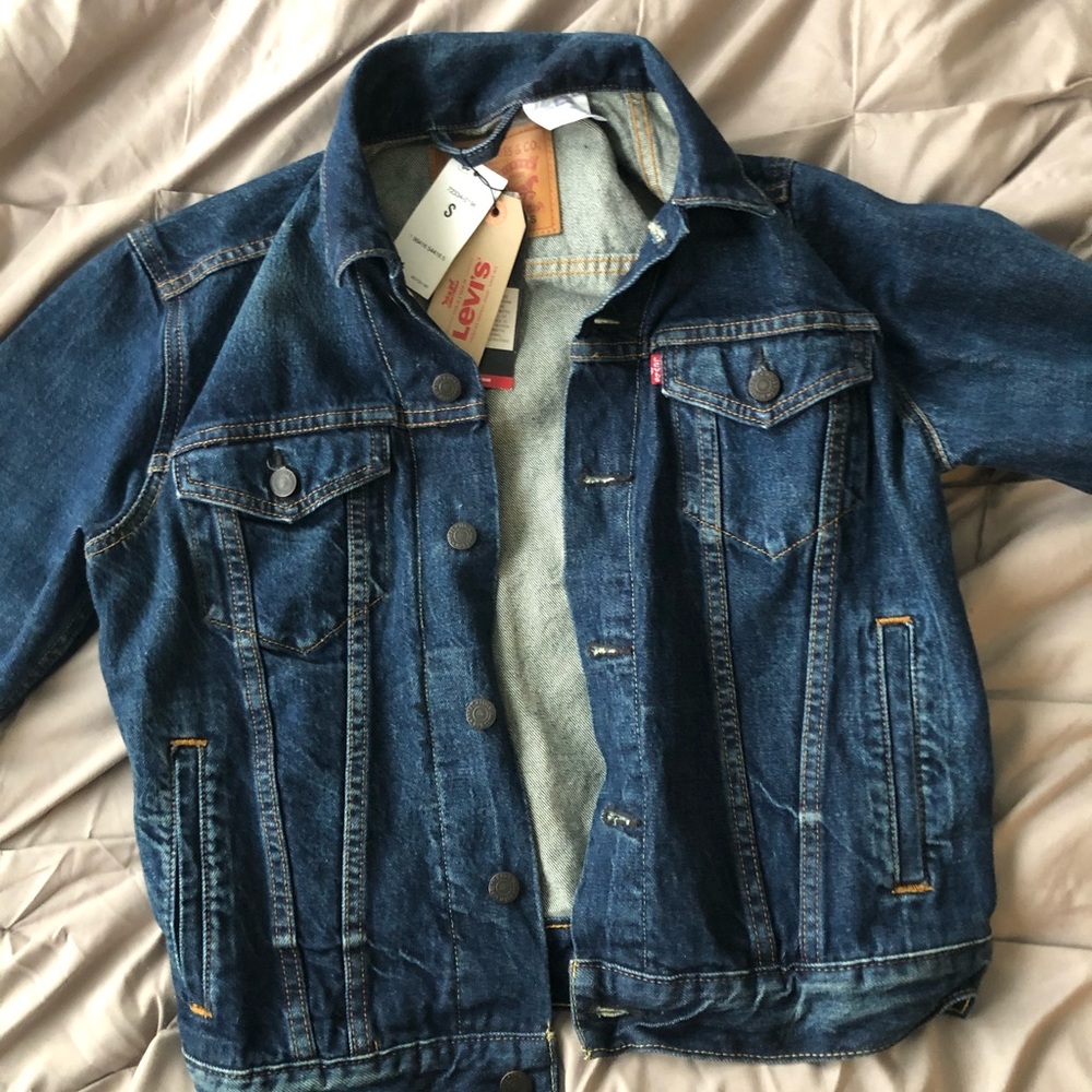 New with tags women’s Levi’s jacket